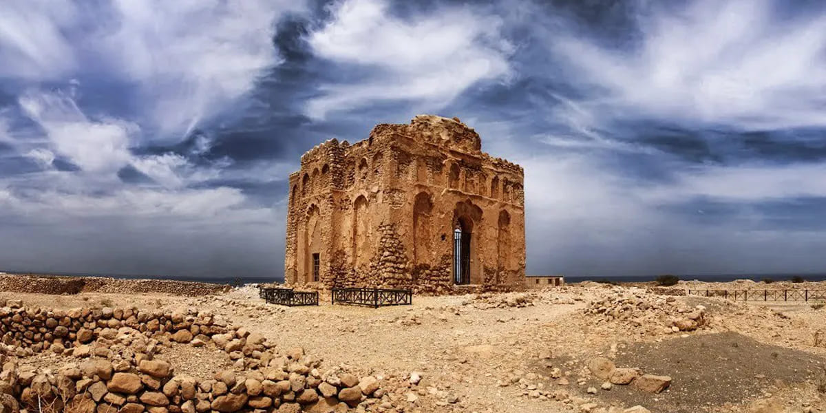 the tomb of bibi maryam in qalhat historical site in oman