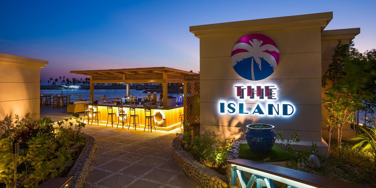 island bar and restaurant nightlife in salalah oman from instaomanvisa