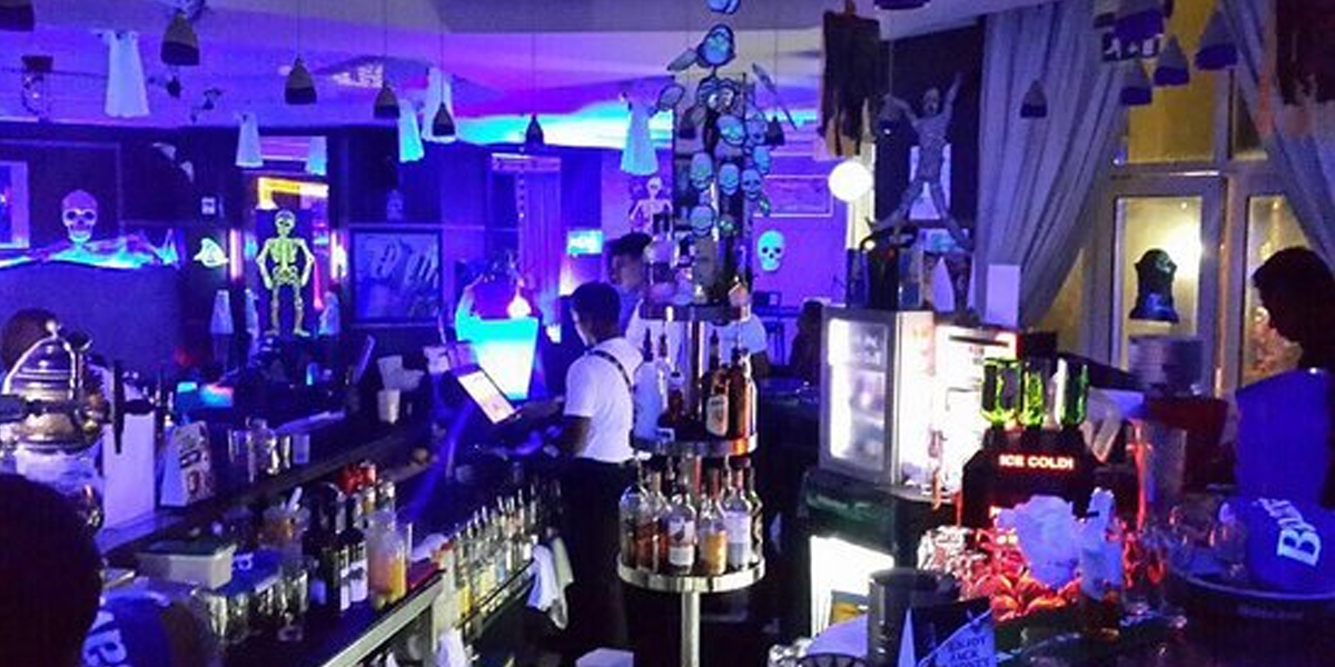 whispers bar nightlife in salalah oman from instaomanvisa