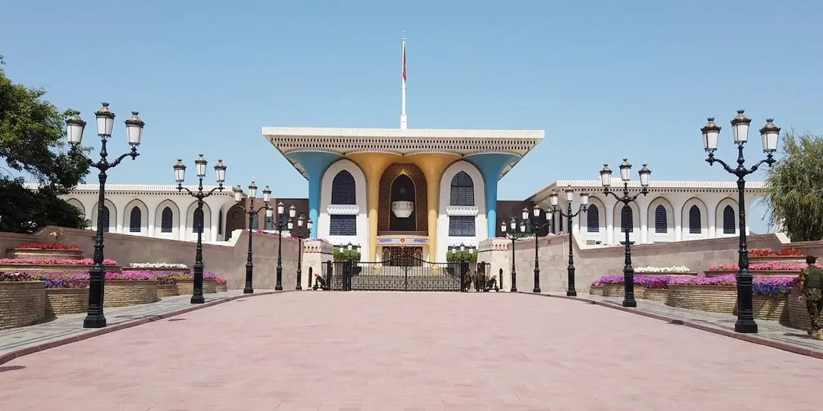 al alam palace historical place in oman