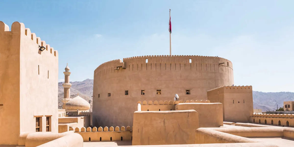 nizwa fort historical place in oman