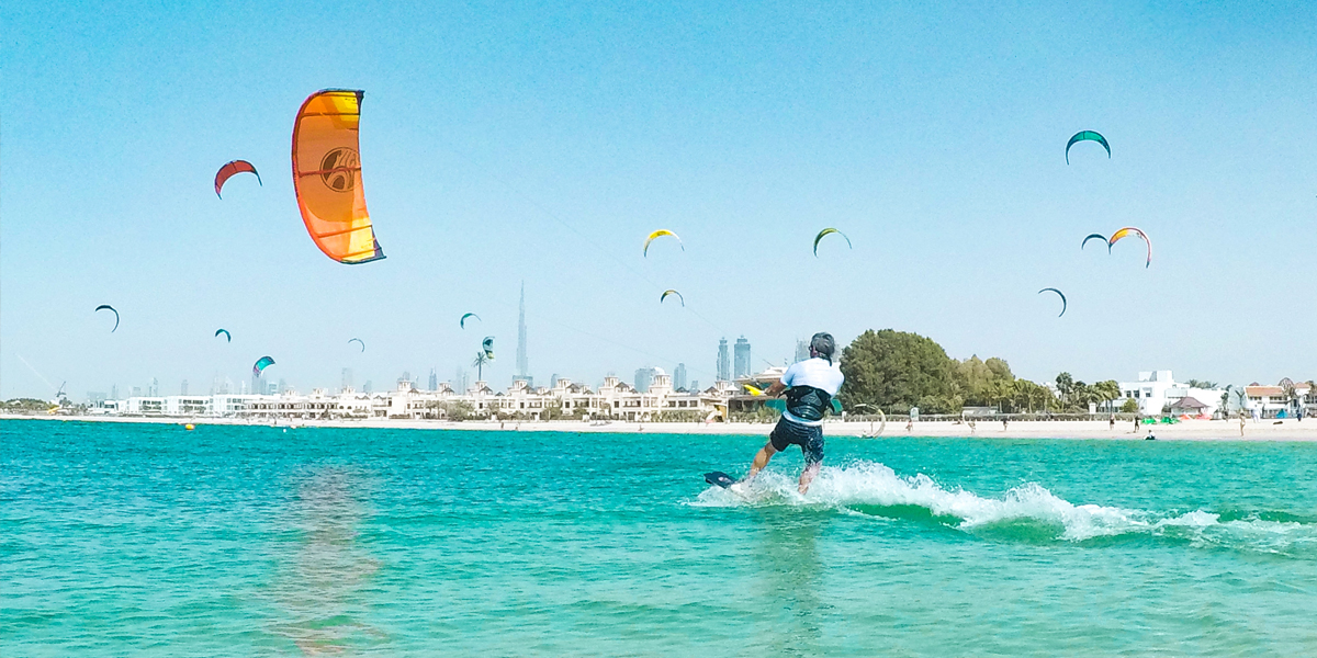 enjoy kiteboarding at al jazir adventurous things to do in oman instaomanvisa