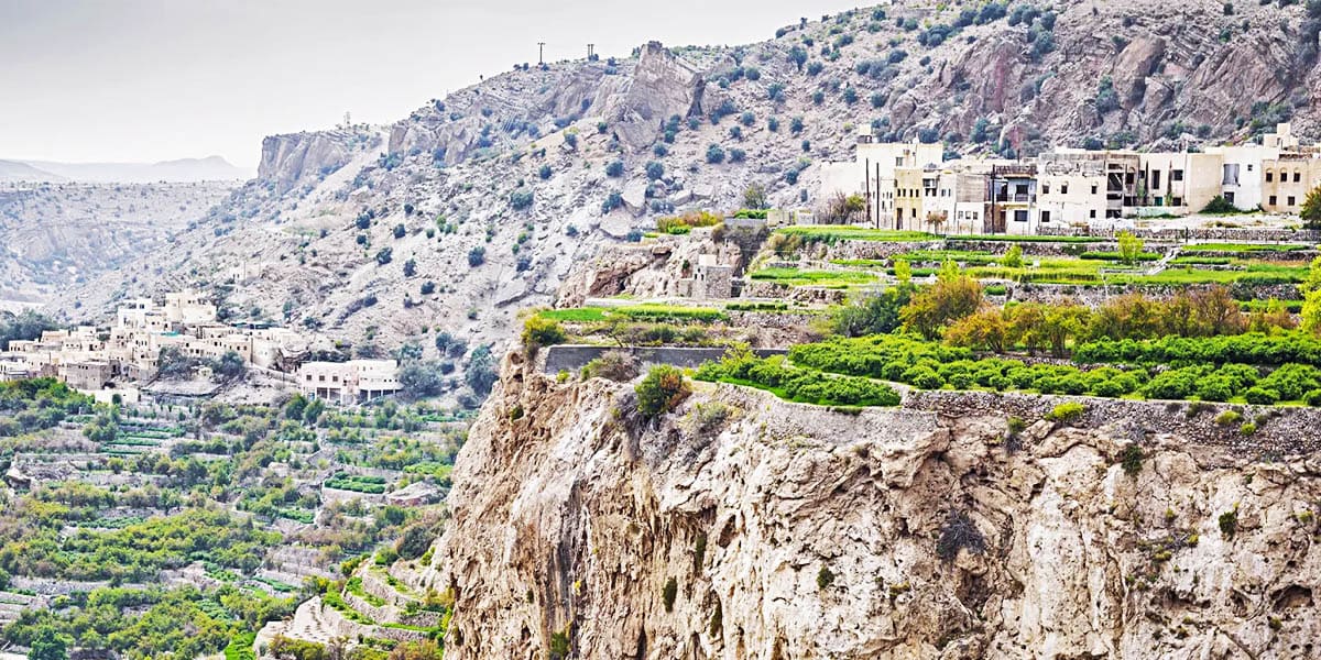 jebel akhdar a spectacular mountain range best things to do in oman instaomanvisa