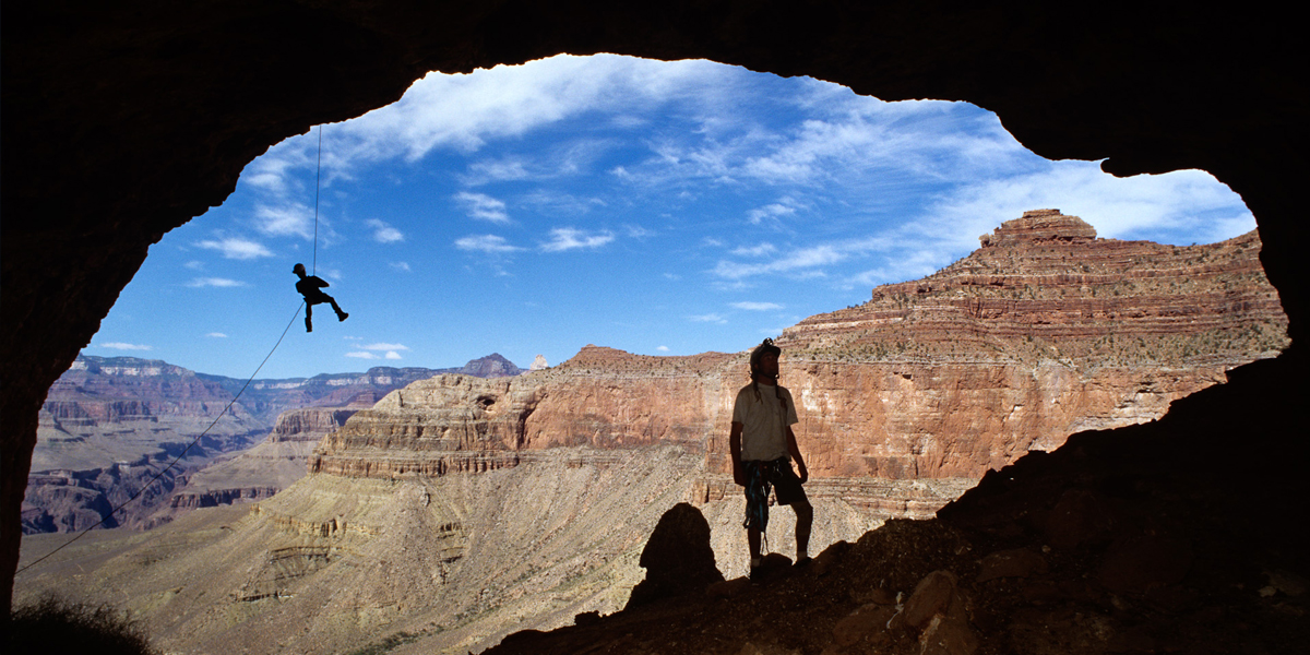 trek at tawi attair sinkhole adventurous things to do in oman instaomanvisa